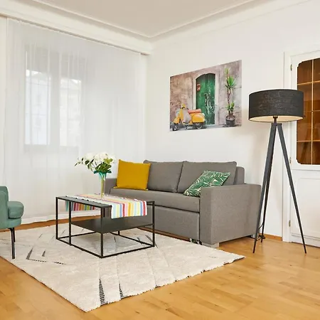 Im Zentrum Von Apartment *